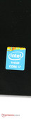 CPU: Intel Core i7-4510U, erős és energia hatékony.