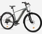 A Decathlon piacra dobta Európában a magas vázszerkezetű Rockrider E-ACTV 100 e-bike-ot. (Kép forrása: Decathlon)