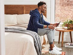 A Fitbit szabadalma egy lehetséges vérnyomásmérő ujjmonitor részleteit mutatja be. (Kép forrása: Fitbit)