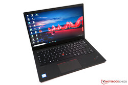 Lenovo ThinkPad X1 Carbon 2019 rövid értékelés. Test model courtesy of Lenovo Germany.