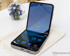 A Samsung olcsóbb Galaxy Z Flip kiadása egyedi névvel érkezhet, Galaxy Z Flip6 a képen. (Kép forrása: Notebookcheck)