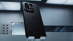A zászlóshajó OnePlus 15. (Kép forrása: OnePlus)
