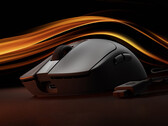 A Gaming Mouse 2 körülbelül 31 dollárba kerül Kínában. A képen: a vezeték nélküli egér és a hozzá tartozó dongle.