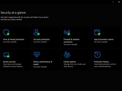 A Windows Biztonság alkalmazás irányítópultja, amelyen a „Biztonság áttekintése” menü látható.