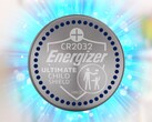 Az Energizer biztonságosabbá kívánja tenni az érmés elemeket a gyermekek számára.