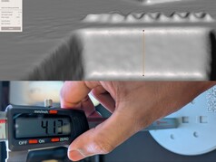 A 4 mm-es mélység mérése a Scanbench-en a MeshMixerben (fent) vs. mérőkalapácsos mérés (lent)