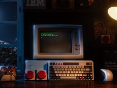 A 8BitDo Retro 68 Keyboard - NES 40th Limited Edition egy teljesen fém billentyűzet 68 billentyűs elrendezéssel. (Kép forrása: 8BitDo)