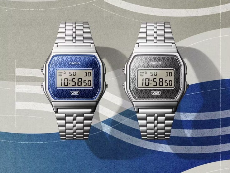 A Casio A159WEVJ-2 (balra) és A159WEVJ-7 (jobbra) órák