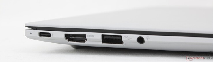 Balra: USB-C 4.0 Thunderbolt 4 w/ DisplayPort + Power Delivery, HDMI 2.1 TMDS, USB-A 3.2 Gen. 2, 3,5 mm-es headset