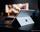 A Microsoft "Platinum" kivitelű felülete visszatér a Surface Pro 12-es generációjához.