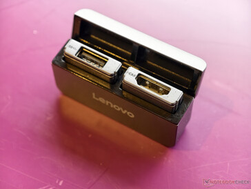 A ThinkBook moduláris AI PC koncepció moduláris portjai