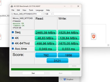 Teljesítmény az illesztőprogram frissítése előtt az elsődleges 512 GB-os SSD-lemezemmel.