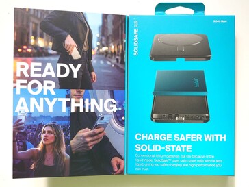 Az elülső fedőlap belsejében.