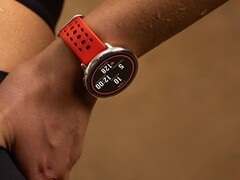Az Amazfit okosórák, mint az Active 2 (képünkön), új Nordic Walking edzést kaphatnak. (Kép forrása: Amazfit)