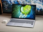 Snapdragon és 18 óra akkumulátor élettartama $700 - Samsung Galaxy Book4 Edge 15 Copilot+ felülvizsgálata