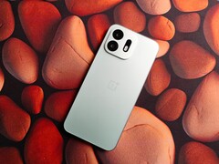 A OnePlus N6 állítólagos „Fresh Mint” változata.