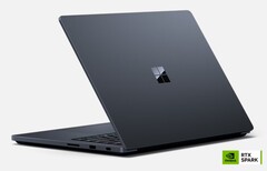 Surface Laptop Ultra. A Microsoft azt szeretné, ha a MacBook Pro felhasználói erre a laptopra váltanának.