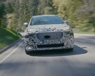 A kezdeti vázlatok után az új Audi A2 e-tron most az észak-svédországi jégen és havon, valamint a szélcsatornában végzett tesztvezetések során álcázott csomagolásban mutatja meg valódi formáját