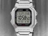 A Casio W-800HD-1AV óra (a képen) rozsdamentes acél szíjjal rendelkezik. (Kép forrása: Casio, szerk.)