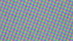 Az LC-kijelző klasszikus RGB alpixel-mátrixot használ, amely egy piros, egy kék és egy zöld fénykibocsátó diódából áll.