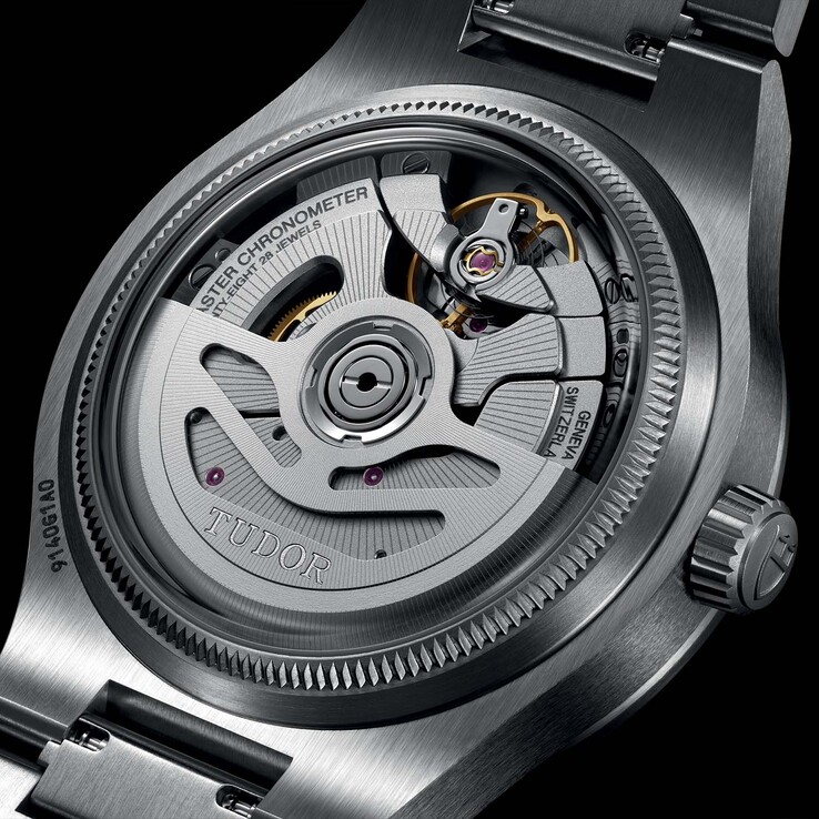 A Northflag-et a Master Chronometer tanúsítvánnyal rendelkező Calibre MT5652-U hajtja