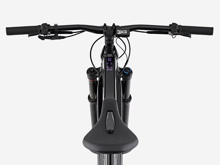 Az új fekete Decathlon E-FEEL 900 S e-bike