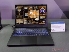 Az Asus új hardverrel frissítette a TUF Gaming F16 laptopot (kép forrása: Notebookcheck)