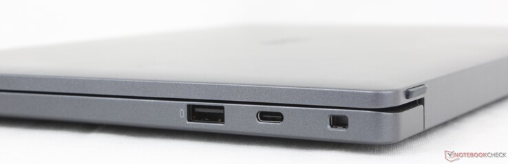 Rendben: USB-A 3.2 Gen. 1, USB-C Thunderbolt 4 w/ DisplayPort 2.1 + Power Delivery 3.1