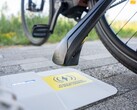 A Tiler Compact Tiler vezeték nélküli e-bike töltője (a képen) az Eurobike 2025 kiállításon volt látható. (Kép forrása: Tiler)