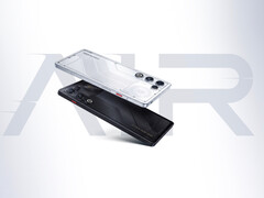 A RedMagic háromféle kivitelben kínálja a 11 Air gaming okostelefont, az itt látható kettőt. (Kép forrása: RedMagic)