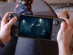 A Fright or Flight Halloween csomagban a Blair Witch és más horrorsikerek is megtalálhatók. A képen: egy szerkesztett kép a Blair Witch játékot futtató Steam Deckről.