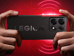 A 2026-os Legion Y70 Y70 május 19-i kínai indításra készül. A képen: a telefon hátlapját bemutató promóciós kép.