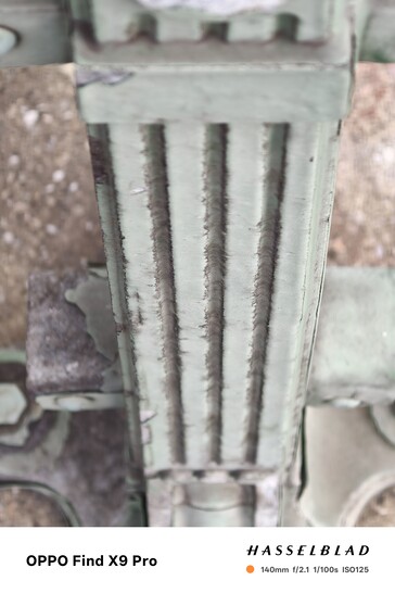 Az Oppo Find X9 Pro objektívtartó nélkül pontos színeket mutat.