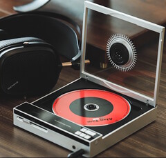 A Shanling EC Zero AKM hordozható CD-lejátszó Bluetooth átvitellel, CD-rippeléssel és USB DAC képességekkel rendelkezik. (Kép forrása: Shanling)