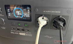 Bluetti Elite 400 a határon