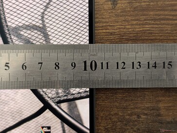 Az InfinityEdge idén még vékonyabb és 33 százalékkal alacsonyabb OLED energiafogyasztással rendelkezik