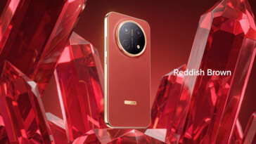 Az Honor X9e Pro vörösesbarna színben.