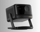 Dangbei DBOX02 Pro 4K projektor kardánállványon (Kép forrása: Dangbei PR)