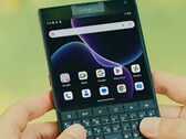 A Titan 2 egy BlackBerry hasonmás, és már megvásárolható a Kickstarteren (Kép forrása: Unihertz)
