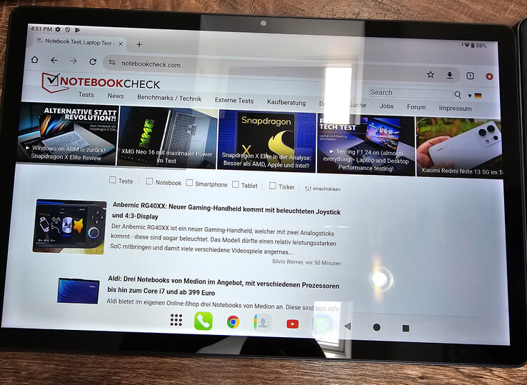 Fényes kijelző (Teclast T65 Max) gyenge fényforrással