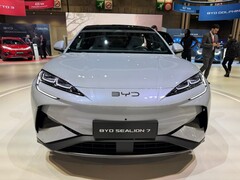 A BYD Sealion 7. A BYD elindítja a Charge Up Australia podcastot, amelyet a népszerű környezetvédő vezet, hogy lerombolja az EV-mítoszokat (Kép forrása: Top ELectric SUV)
