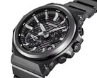 A Casio hamarosan megjelenő G-Steel órái a fém karkötőket könnyebb gumiszíjakra cserélik. (A képen: GSTB1000BD-1A)