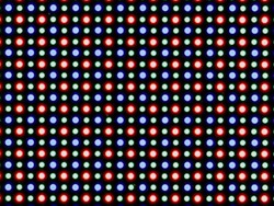 Mindkét OLED kijelző RG/BG alpixel mátrixot használ, amely egy-egy piros, kék és zöld LED-ből áll