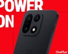A globális OnePlus 15 7 300 mAh kapacitású akkumulátorral rendelkezik majd. A képen: egy promóciós kép a telefonról. (Kép forrása: OnePlus)