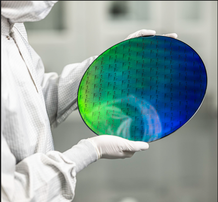 PsiQuantum Omega: gyártható chipset a fotonikus kvantumszámítógépekhez (Kép forrása: PsiQuantum)