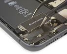 Az iPhone 11 Taptic Engine-je a képen