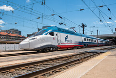 A NextGen Acela egy motorkocsival és egy negyedik forgóvázzal a Jacobs változatban. (Kép forrása: Amtrak)