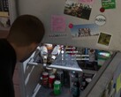 Jason innivalót keres a hűtőben a GTA 6-ban.