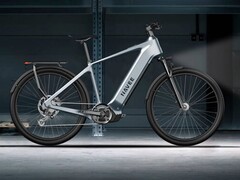A Navee SP01 speedbike-ot (a képen) 1000 W-os motorral hirdetik. (Kép forrása: Navee)
