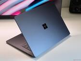 Microsoft Surface Laptop 7 15 Lunar Lake felülvizsgálat - Egy pofon az ARM-on lévő Windows számára
